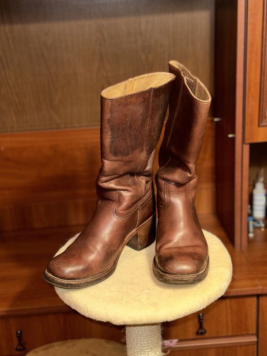 Шкіряні чоботи в стилі 70-х