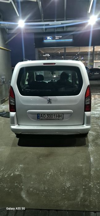 Продається Пежо Партнер 2015 року 1.6 дизель р