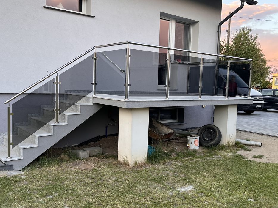 Balustrada ze stali nierdzewnej na  balkon ,taras