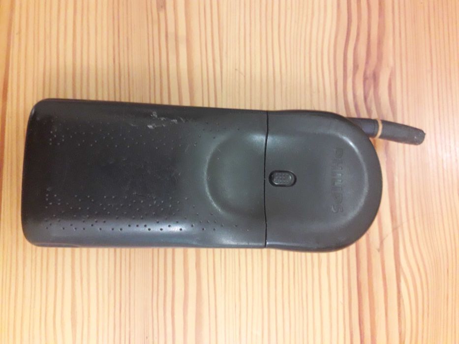 Мобильный  телефон" PHILIPS"