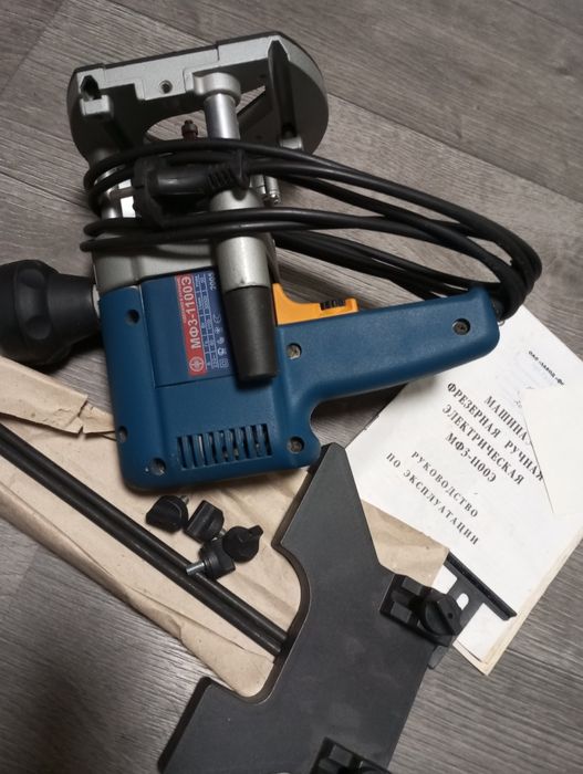 Продам ручной фрезер