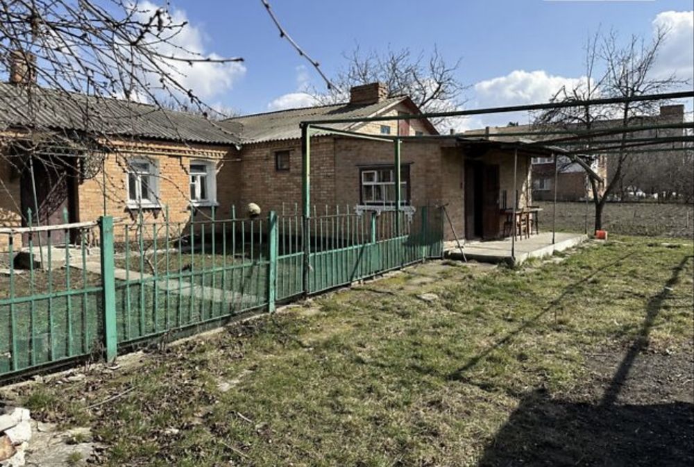 Продам частину будинку