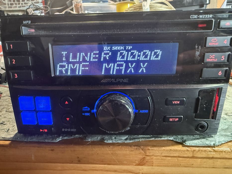 Alpine cde-w233r 2din
