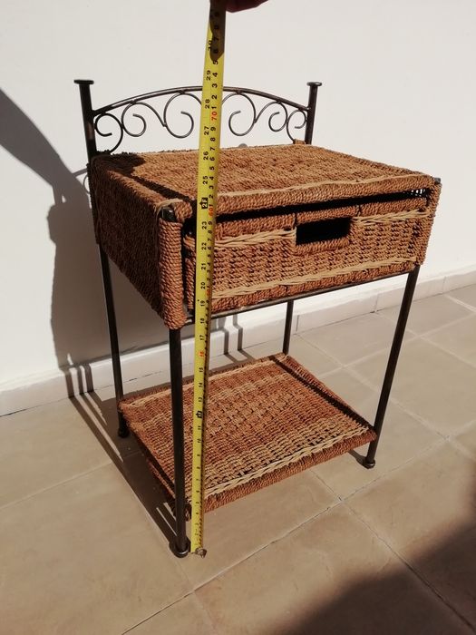 MESA CABECEIRA,quarto,sala, escritório,Peça em latão,corda e verga.