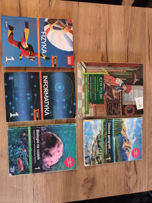 Podręczniki liceum technikum klasa 1