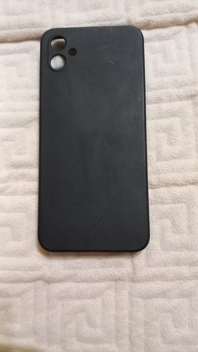 Продам чорний чохол для Samsung Galaxy A04e

Продаю чорний чохол для с