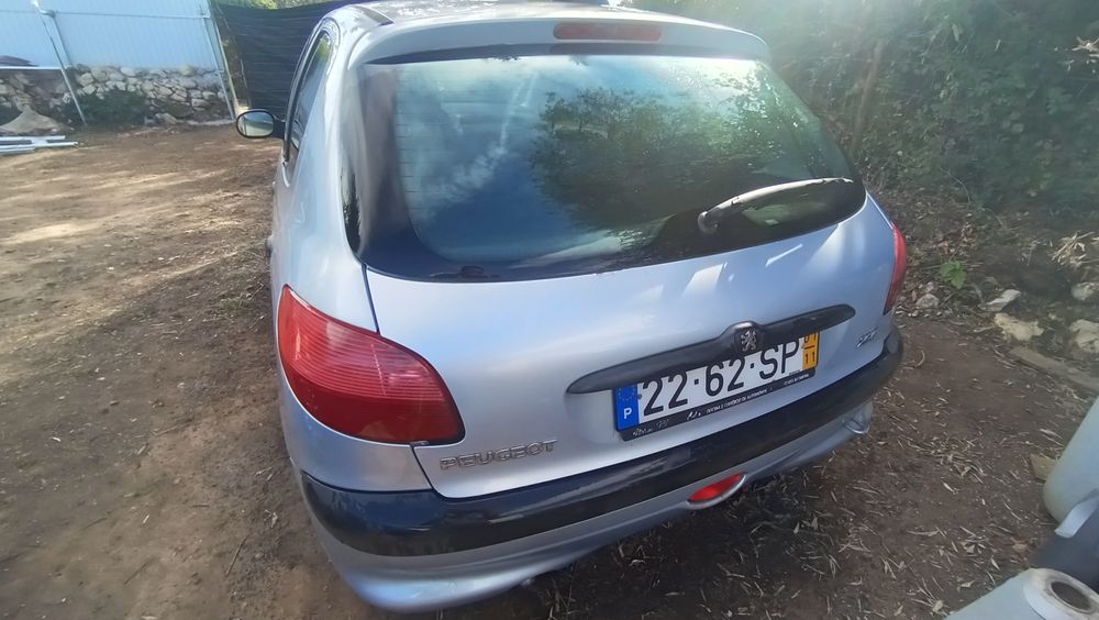 Peugeot 206 1.1 gasolina — photo 3