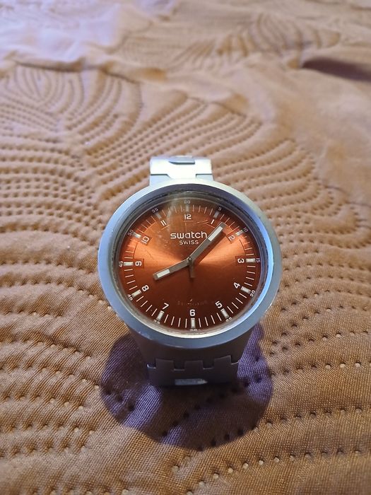 Relogio Swatch vermelho