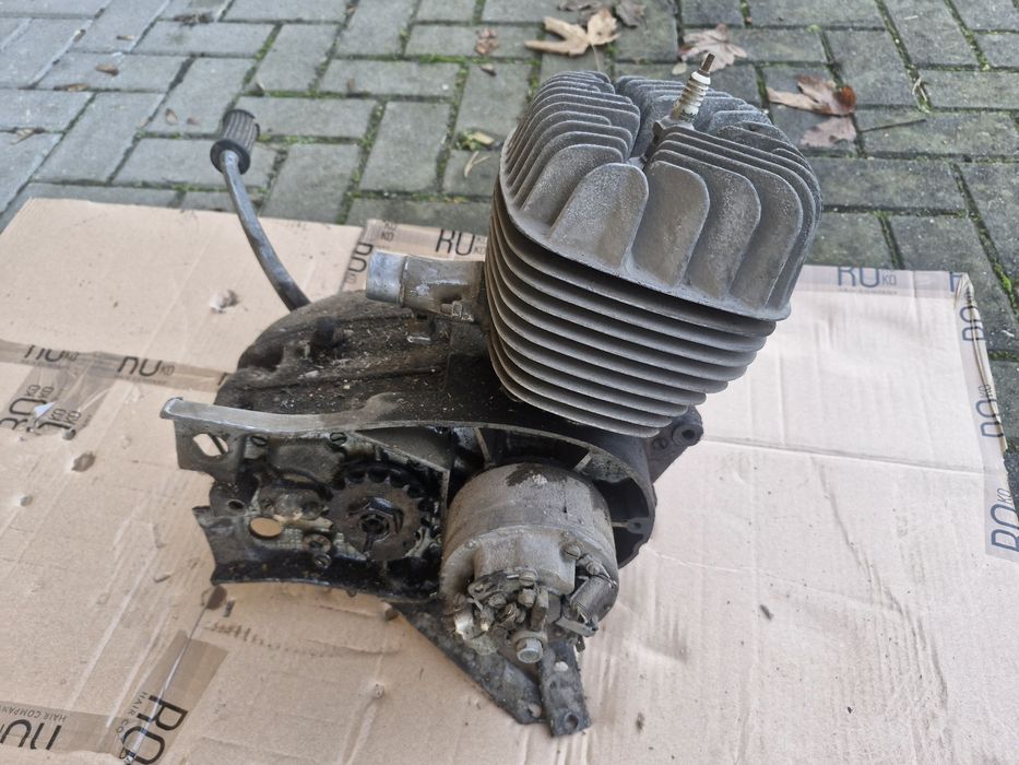 Silnik mz es 125 ładny stan.