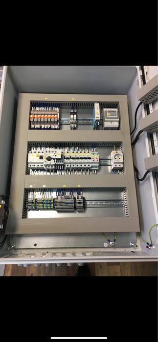 Projekty elekryczne/automatyki, prefabrykacja rozdzielnic, montaż