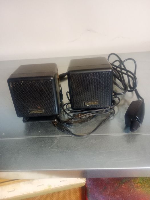 Głośniki Cambridge Soundworks X2 plus regulator  głosnosci.