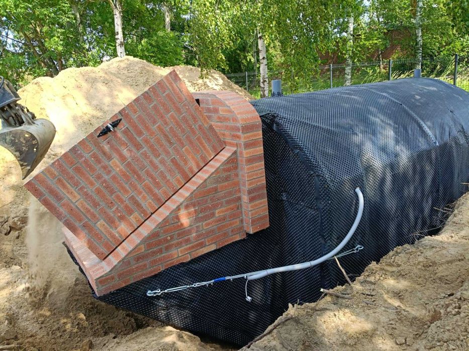 schron betonowy , piwniczka betonowa , ziemianka , piwnica , sauna ogrodowa