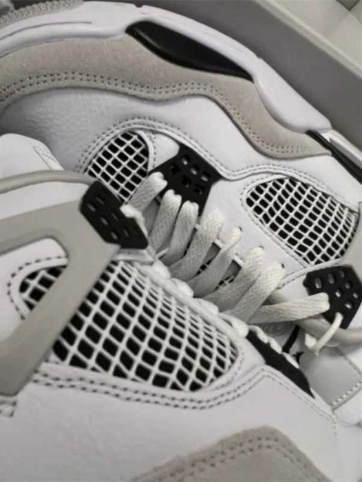 Jordan 4 Retro Military Black r.46