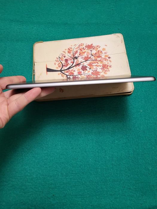 iPad 6 9.7” 32 ГБ wifi lte версія планшет apple