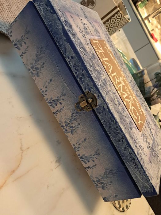 Caixa decorativa, farmácia