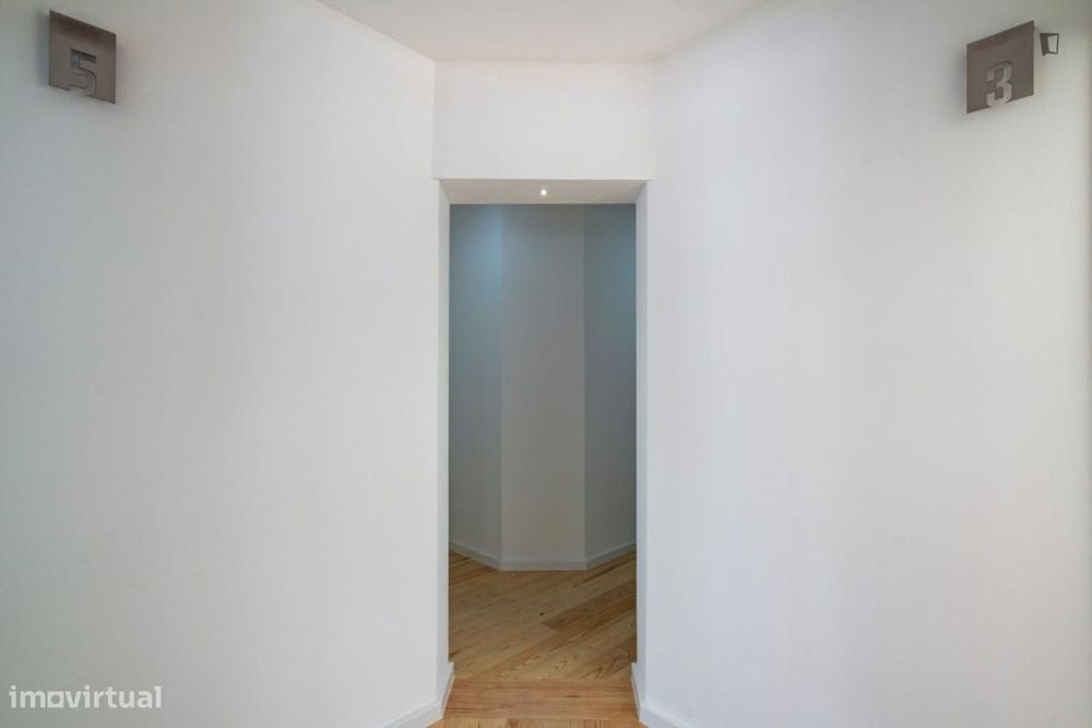 Quarto - localizado em Saldanha Lisbon