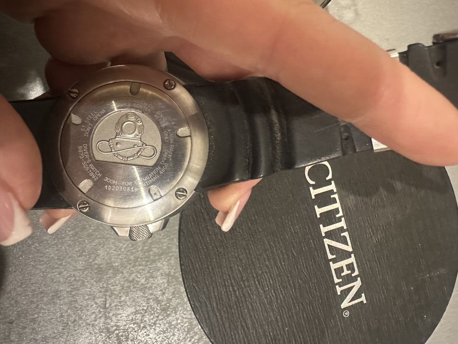 Годинник CITIZEN