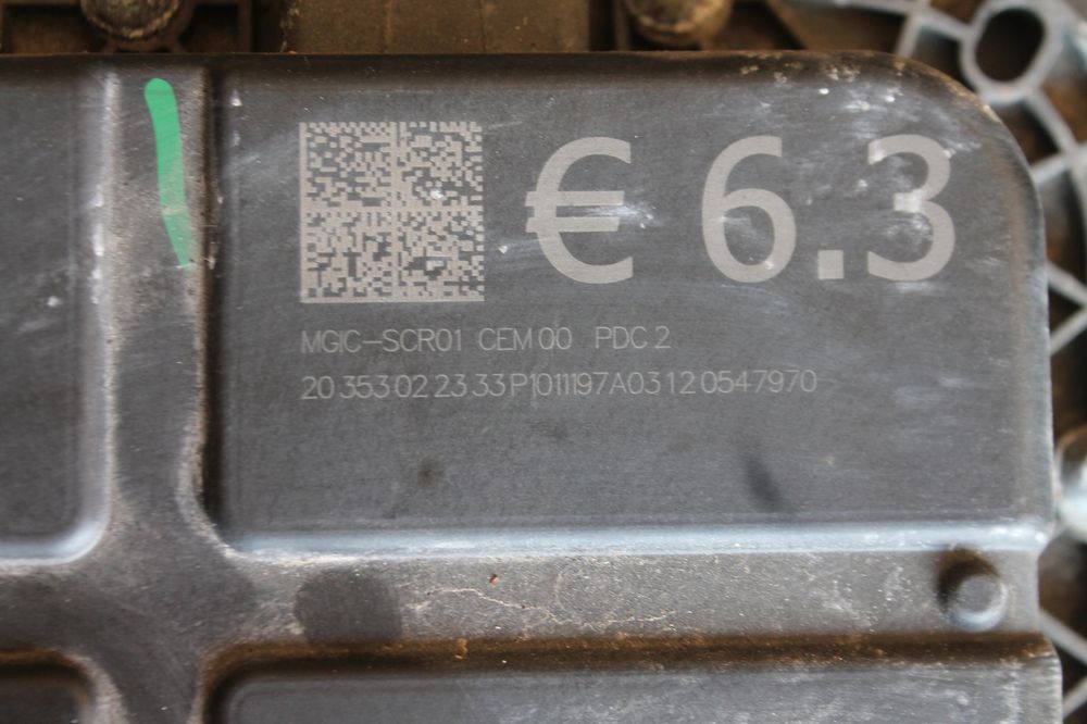 zbiornik adblue ad-blue peugeot 208 ii 2008 ii 19-