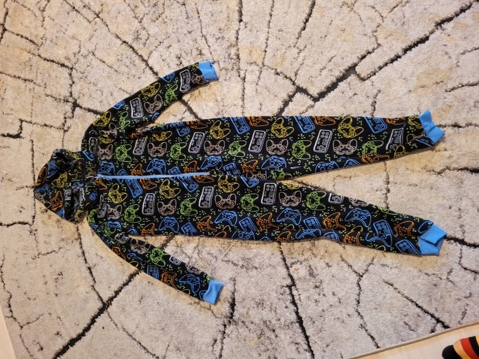 Kigurumi w pady/piżama jednoczęściowa dla miłośnika gier