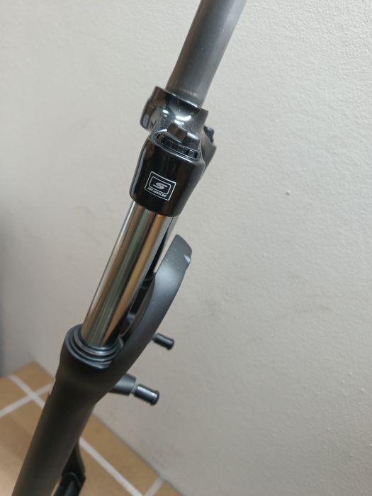 Amortyzator 29" 28" 1 1/8" v-brake Sr Suntour XCE Nowy