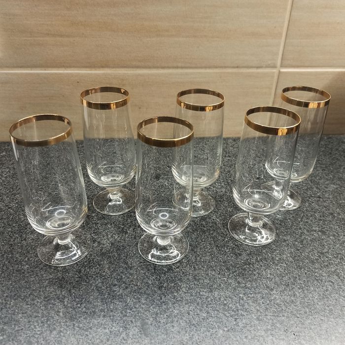 Kieliszki do szampana PRL złocone 6szt; 15cl