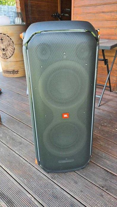 JBL partybox 710