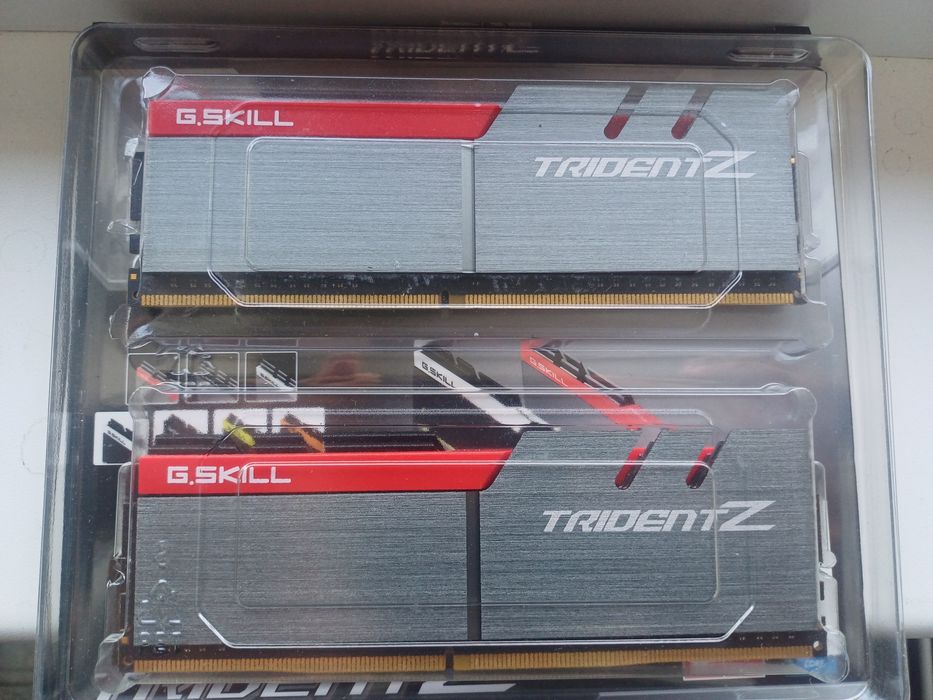 G.Skill Trident Z DDR4 16GB (2×8GB) 3200MHz CL16