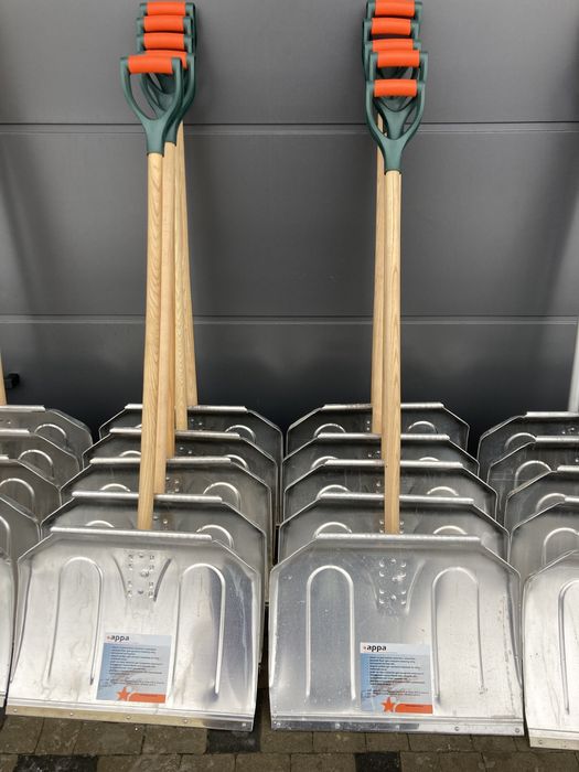 Лопата для снігу