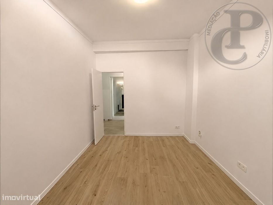 Apartamento T4 na Cruz de Pau