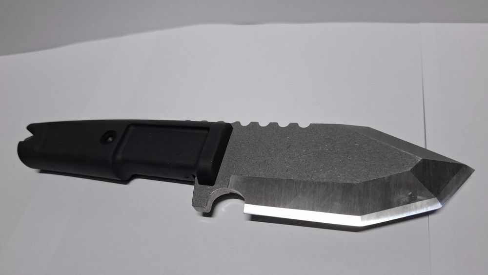 Ніж для бушкрафту мілітарі та туризму