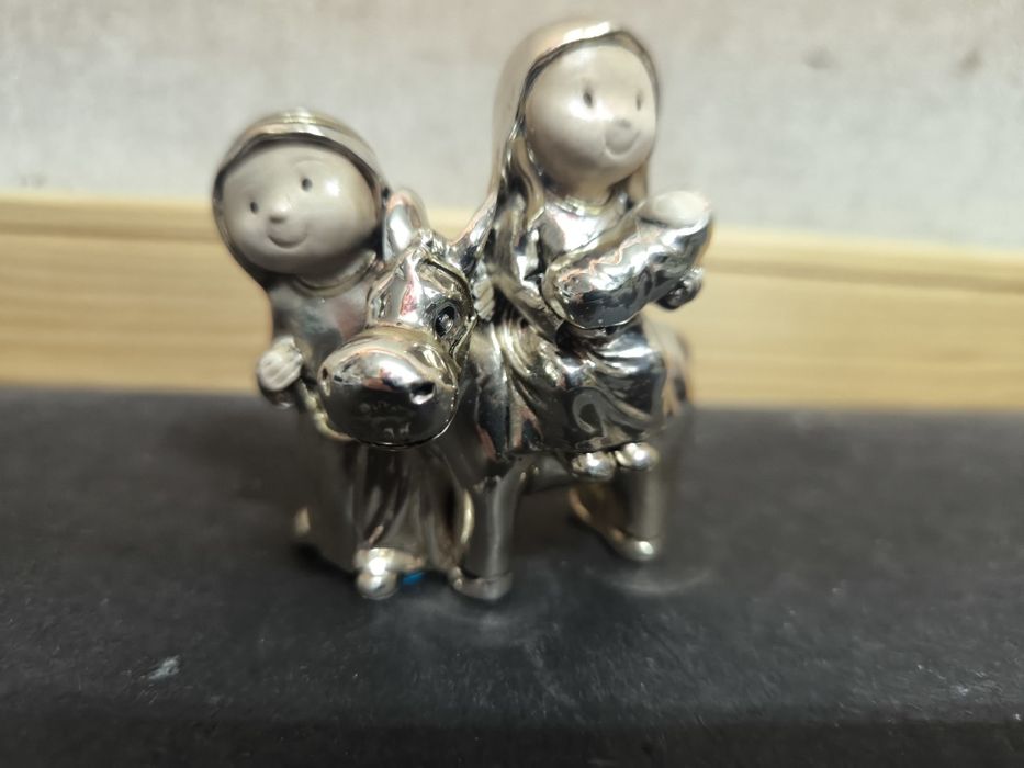 Sagrada Família Metal Estilo Infantil
Delicada figura decorativa repre
