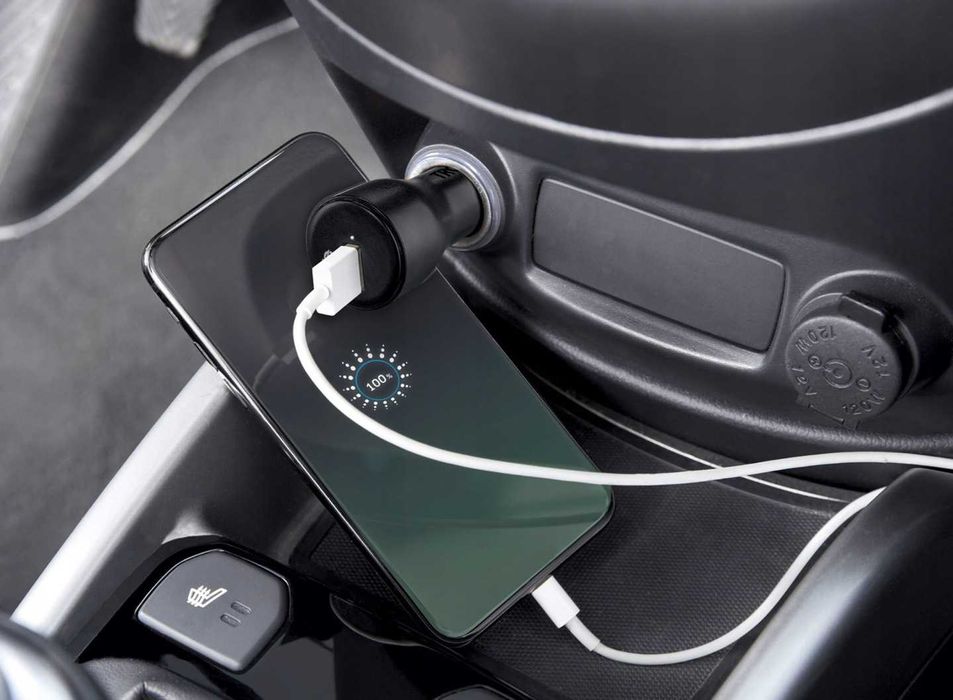 Ładowarka samochodowa USB Tronic 3000 mA (TLA 18 A1 18W)