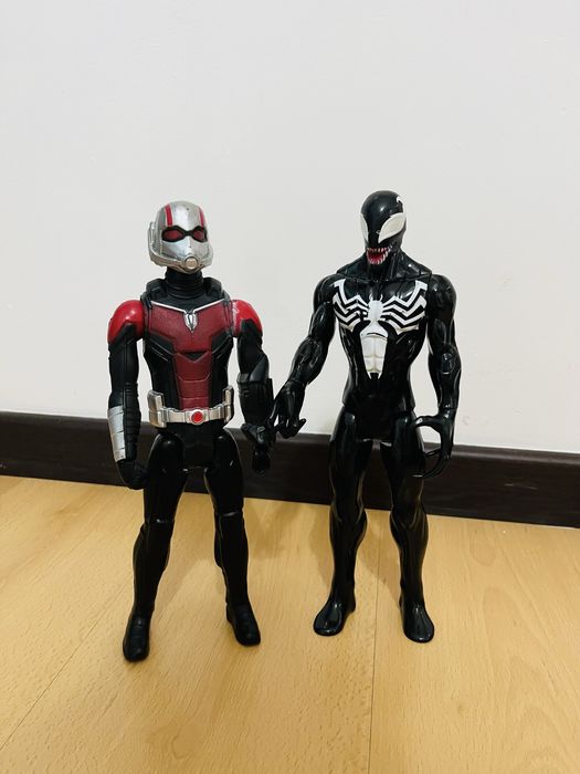Bonecos Figuras Homem Formiga e Venom