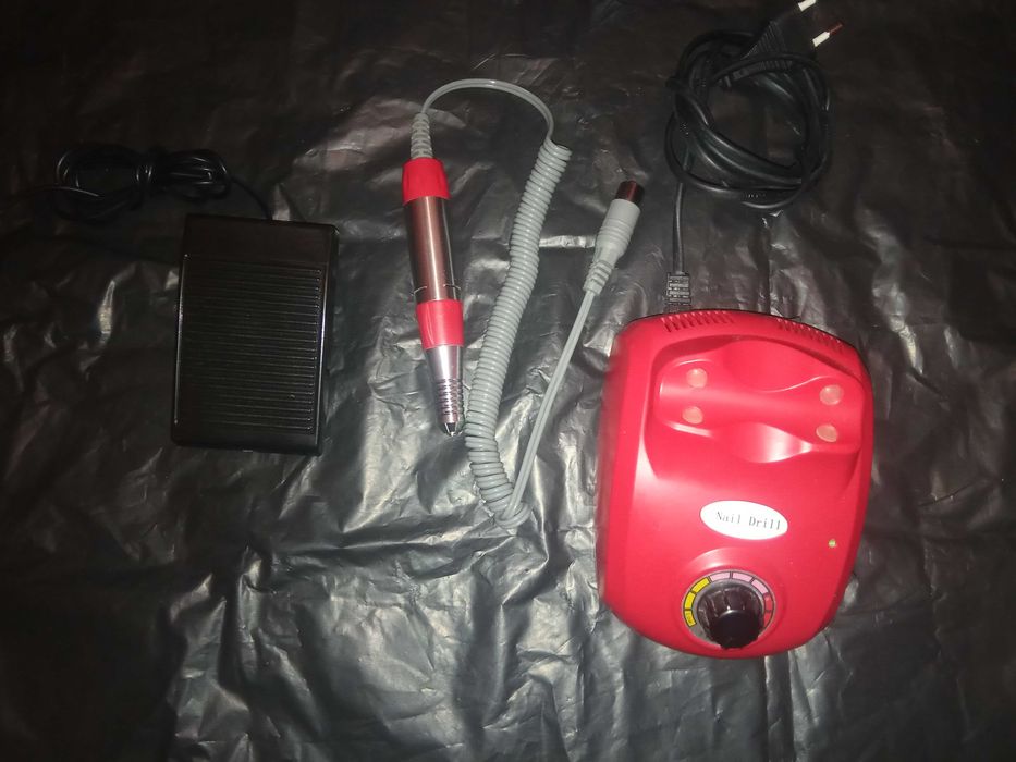 Фрезер для манікюра, фрезерна машинка маникюра