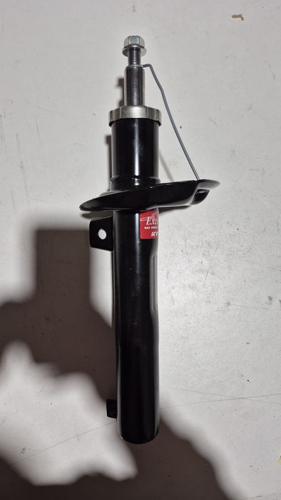 Amortyzator gazowy przód Audi Seat Skoda Volkswagen KYB 334 834