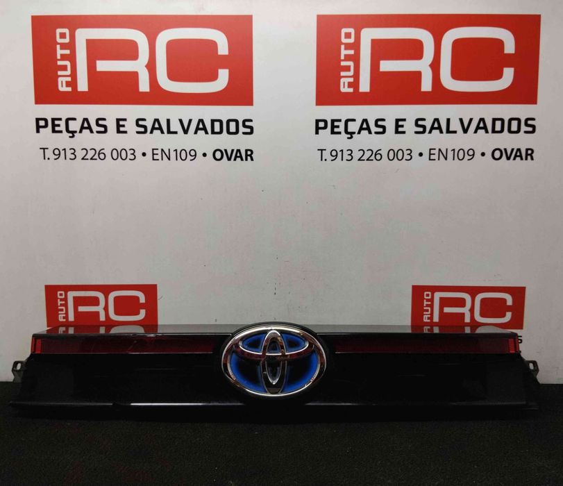 Friso da Tampa da Mala 76801-0D760 - TOYOTA YARIS CROSS