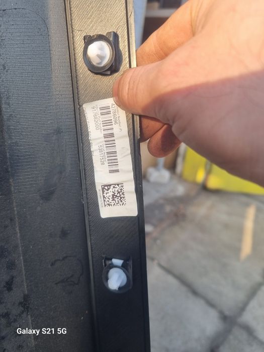 Chevrolet bolt euv 2023год пороги