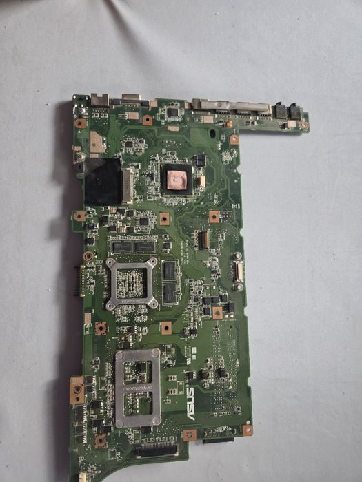 Sprzedam uszkodzoną plytę główną do laptopa ASUS N73S (bez procesora)