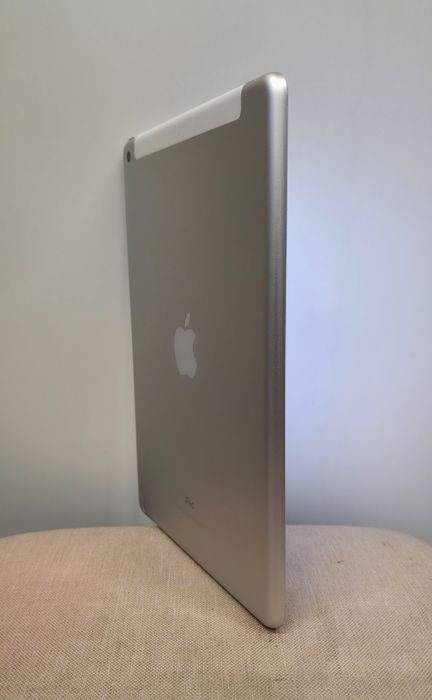 Планшет Apple Ipad 5th 128gb Wi-Fi+4G LTE 9.7 2017 Silver