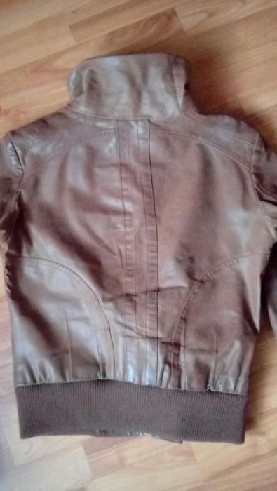 Skórzana kurtka M 25