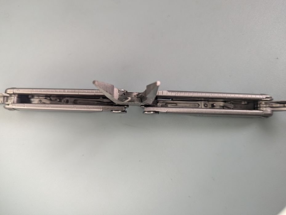 Мультитул Leatherman Wave
