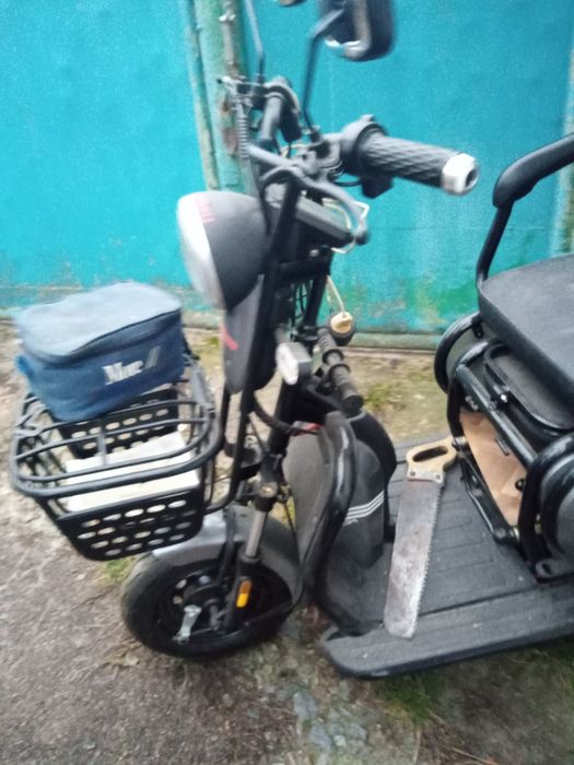 Електроскутер триколісний Fada