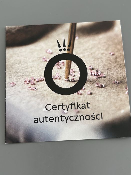 Pierścionek z cyrkoniami i serduszkami Srebro