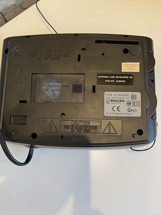 Раідіо будильник Philips aj3040