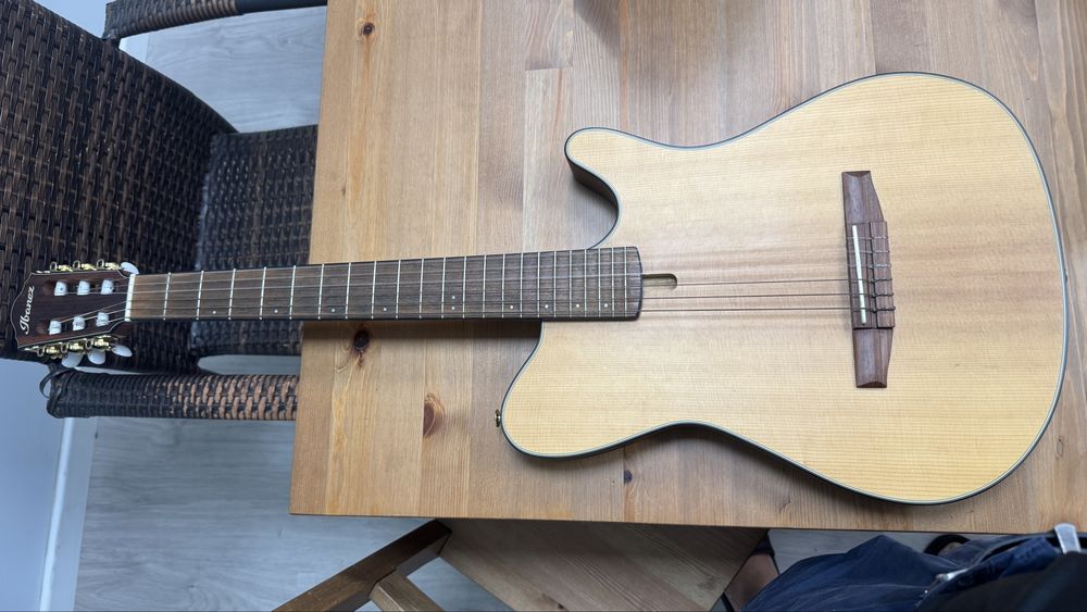 Ibanez FRH10N – Guitarra Nylon Eletroacústica / Thinline