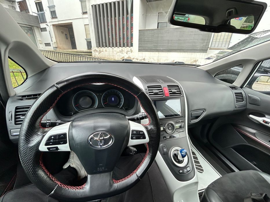 Toyota Auris HSD 1.8