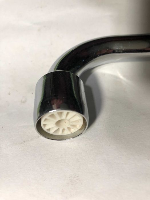 Wylewka 1/2 cala do baterii umywalkowej, długość 16,5 cm