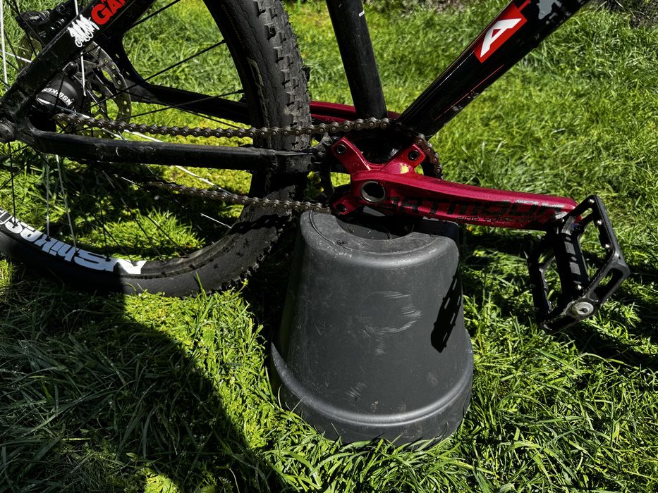 Rower author dirt