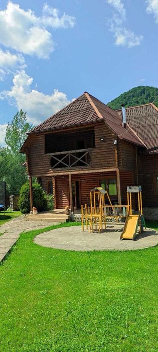 Продається база відпочинку в Шаянах