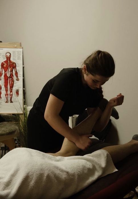 Сертифікована масажистка для жінок